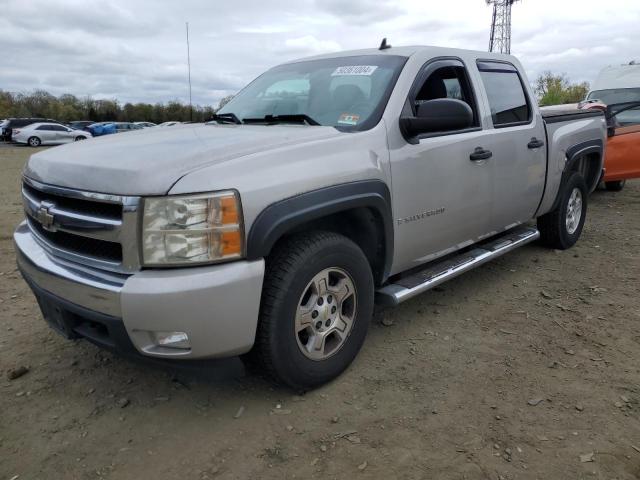 2GCEK13C771544795 - 2007 CHEVROLET SILVERADO K1500 CREW CAB SILVER photo 1