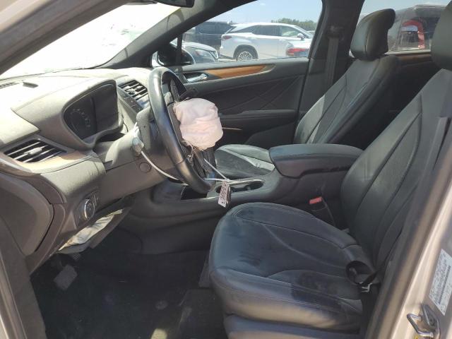 5LMCJ3D93GUJ23307 - 2016 LINCOLN MKC RESERVE SILVER photo 7