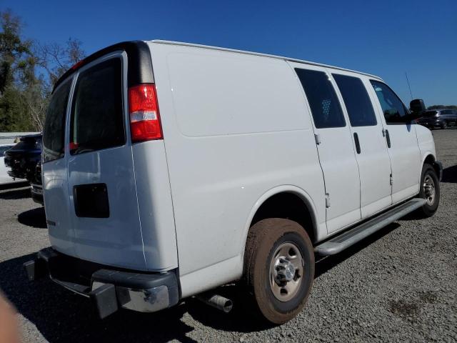 1GCWGAFG4L1270914 - 2020 CHEVROLET EXPRESS G2 WHITE photo 3