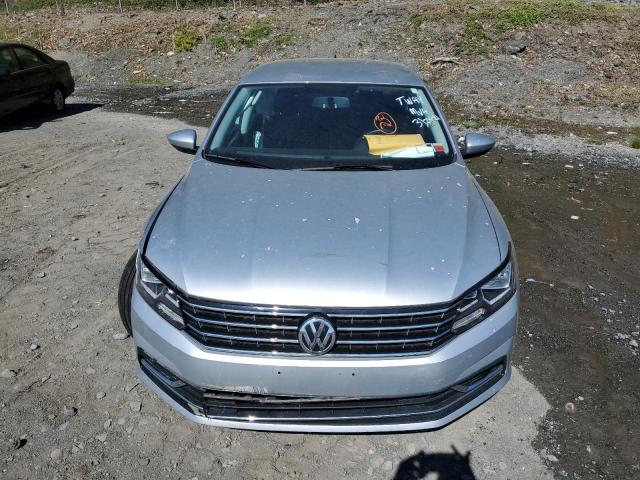 1VWLA7A32KC011690 - 2019 VOLKSWAGEN PASSAT WOLFSBURG SILVER photo 5