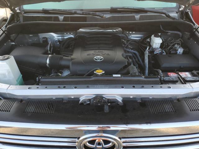 5TFRW5F14HX219940 - 2017 TOYOTA TUNDRA DOUBLE CAB SR/SR5 SILVER photo 11