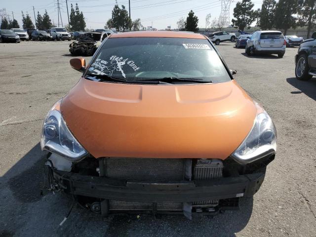 KMHTC6AEXGU269302 - 2016 HYUNDAI VELOSTER TURBO ORANGE photo 5