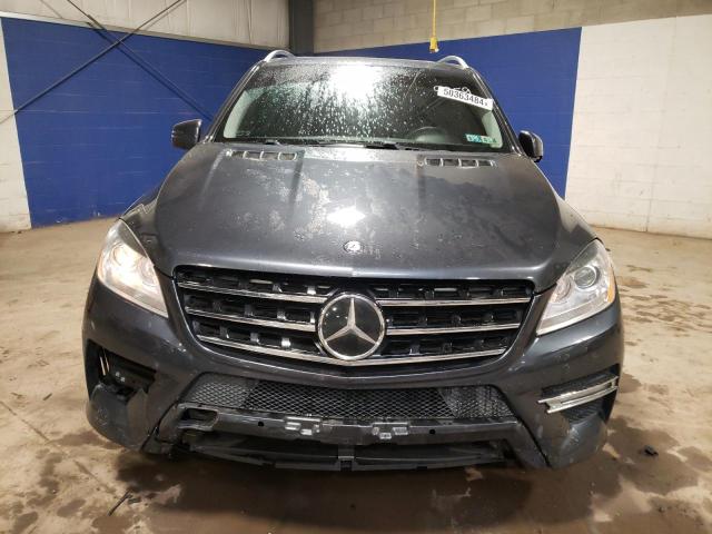 4JGDA7DB2DA143398 - 2013 MERCEDES-BENZ ML 550 4MATIC CHARCOAL photo 5