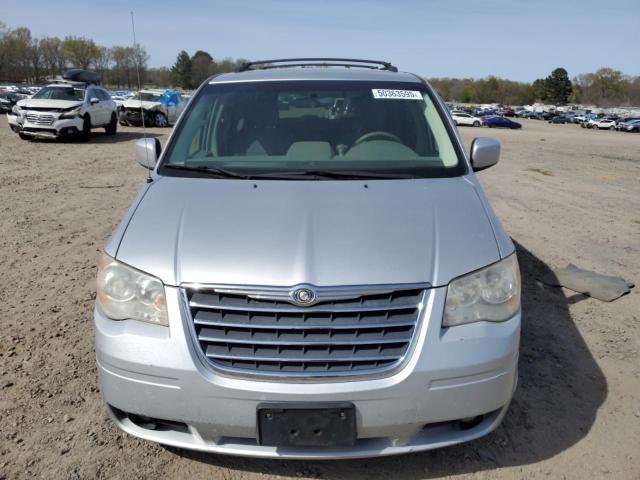 2A4RR5D10AR424227 - 2010 CHRYSLER TOWN & COU TOURING 银色 照片 5