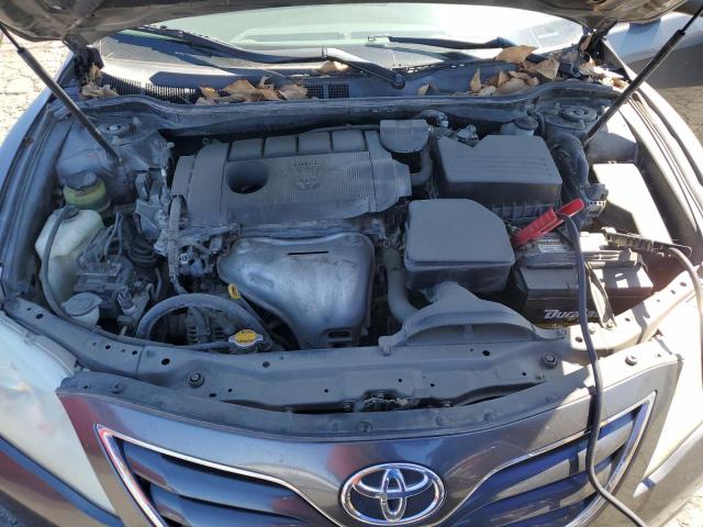 4T4BF3EKXBR134899 - 2011 TOYOTA CAMRY BASE GRAY photo 11