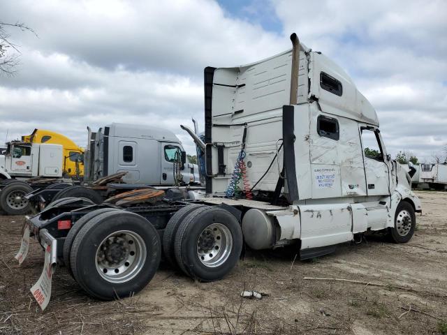 4V4NC9EH8PN606955 - 2023 VOLVO VN VNL WHITE photo 4