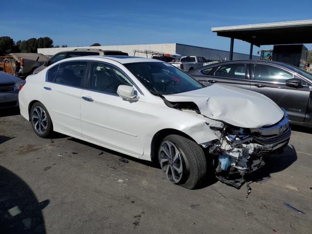 1HGCR2F05GA163819 - 2016 HONDA ACCORD EX WHITE photo 4