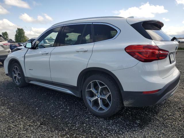 WBXHT3C38J5F91738 - 2018 BMW X1 XDRIVE28I WHITE photo 2