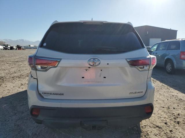 5TDJKRFH4FS188415 - 2015 TOYOTA HIGHLANDER XLE 白色 照片 6