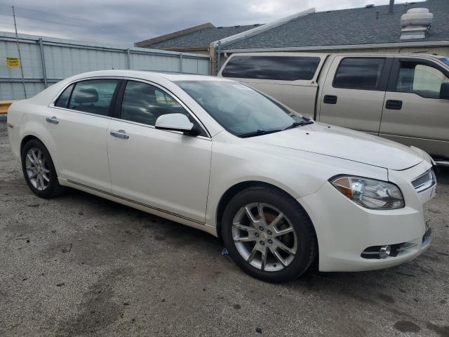 1G1ZE5E11BF188740 - 2011 CHEVROLET MALIBU LTZ WHITE photo 4