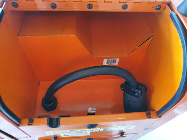 TTB01811 - 2009 GEN GENERATOR Orange Foto 5