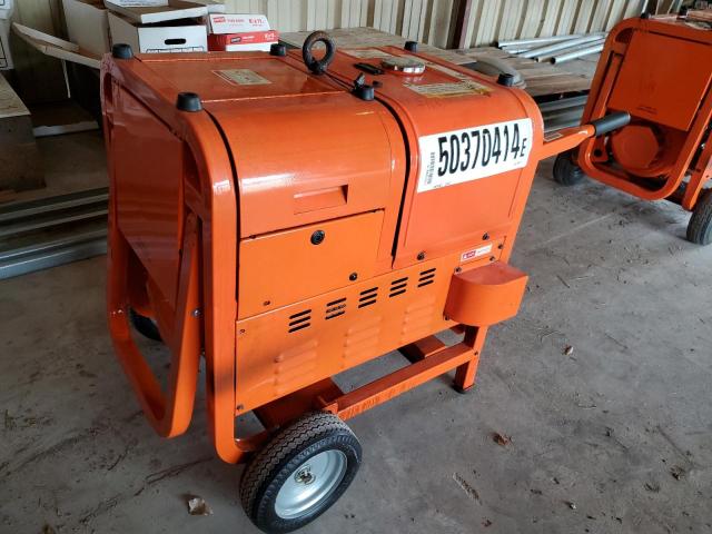 TTB01812 - 2012 GEN GENERATOR Orange Foto 2