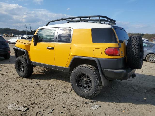 JTEBU11F970060919 - 2007 TOYOTA FJ CRUISER YELLOW photo 2