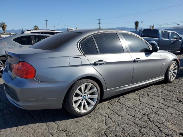 WBAPH5C53BA447329 - 2011 BMW 328 I SULEV GRAY photo 3