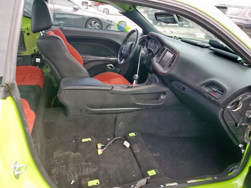 2C3CDZFJ3PH696353 - 2023 DODGE CHALLENGER R/T SCAT PACK GREEN photo 10