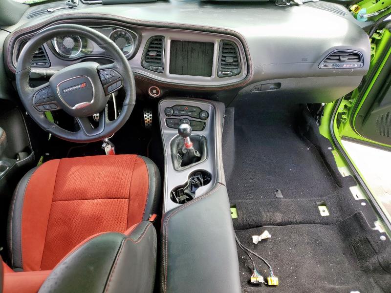 2C3CDZFJ3PH696353 - 2023 DODGE CHALLENGER R/T SCAT PACK GREEN photo 8