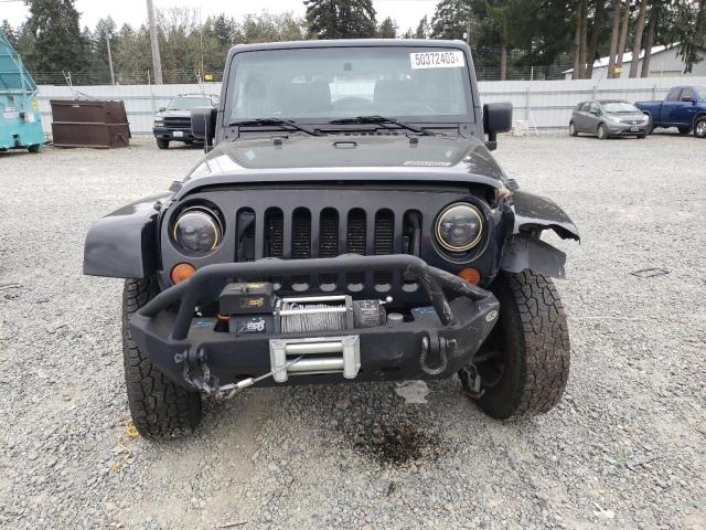 1C4GJWBG2CL124167 - 2012 JEEP WRANGLER SAHARA BLACK photo 5