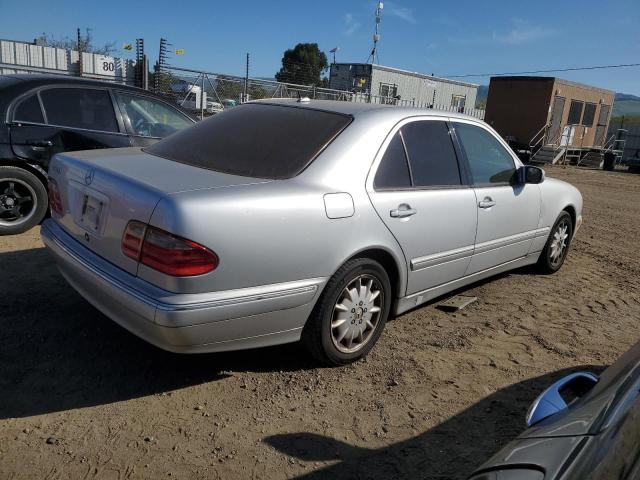 WDBJF65J11B310265 - 2001 MERCEDES-BENZ E 320 SILVER photo 3