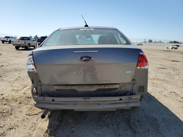 1FAHP3FNXBW167538 - 2011 FORD FOCUS SE GRAY photo 6