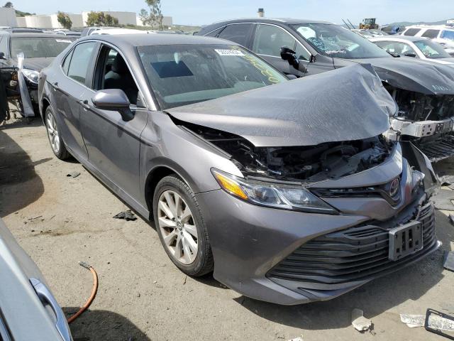 4T1B11HK4JU619336 - 2018 TOYOTA CAMRY L GRAY photo 4