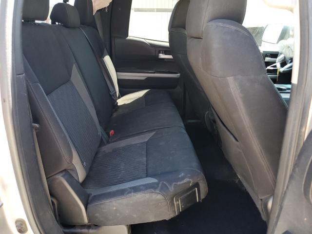 5TFRY5F18EX155133 - 2014 TOYOTA TUNDRA DOUBLE CAB SR/SR5 SILVER photo 10