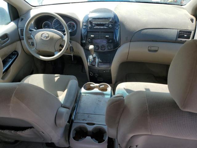 5TDZA23C44S106699 - 2004 TOYOTA SIENNA CE GOLD photo 8