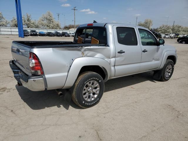 3TMJU4GN6CM127001 - 2012 TOYOTA TACOMA DOUBLE CAB PRERUNNER SILVER photo 3