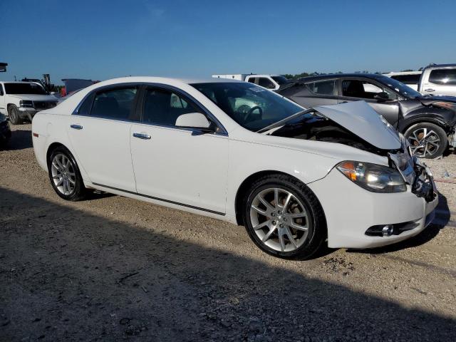 1G1ZE5EU8BF140985 - 2011 CHEVROLET MALIBU LTZ WHITE photo 4