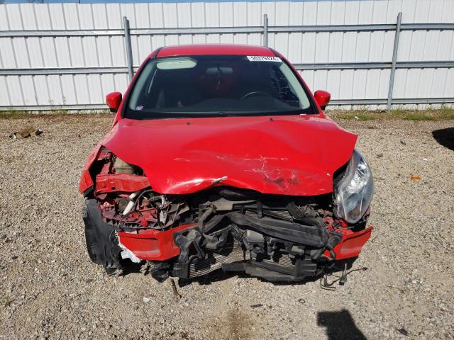 1FADP3F20DL335096 - 2013 FORD FOCUS SE RED photo 5