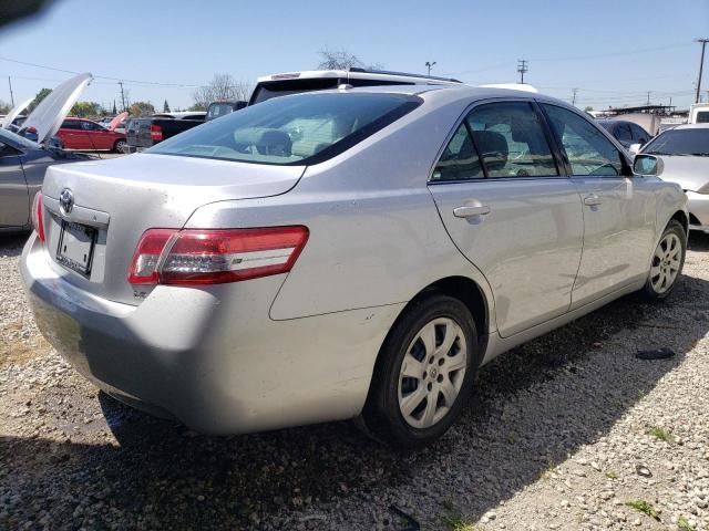 4T1BF3EK2BU117699 - 2011 TOYOTA CAMRY BASE SILVER photo 3