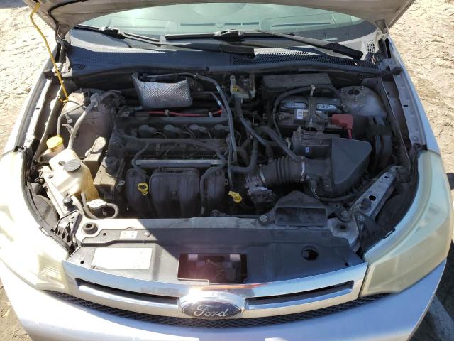 1FAHP36N69W217863 - 2009 FORD FOCUS SES SILVER photo 11