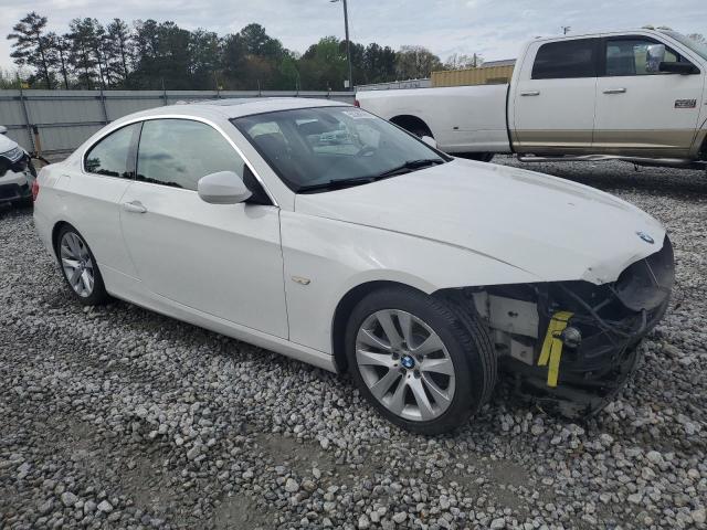 WBAKE3C56BE559008 - 2011 BMW 328 I WHITE photo 4