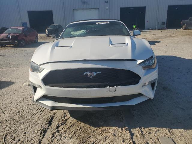 1FATP8UH8L5147784 - 2020 FORD MUSTANG WHITE photo 5
