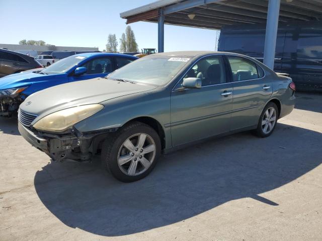 JTHBA30G155069454 - 2005 LEXUS ES 330 GREEN photo 1