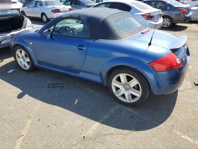 TRUTC28N131002974 - 2003 AUDI TT BLUE photo 2