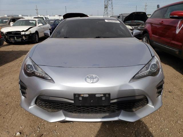 JF1ZNAA14H8710687 - 2017 TOYOTA 86 BASE SILVER photo 5