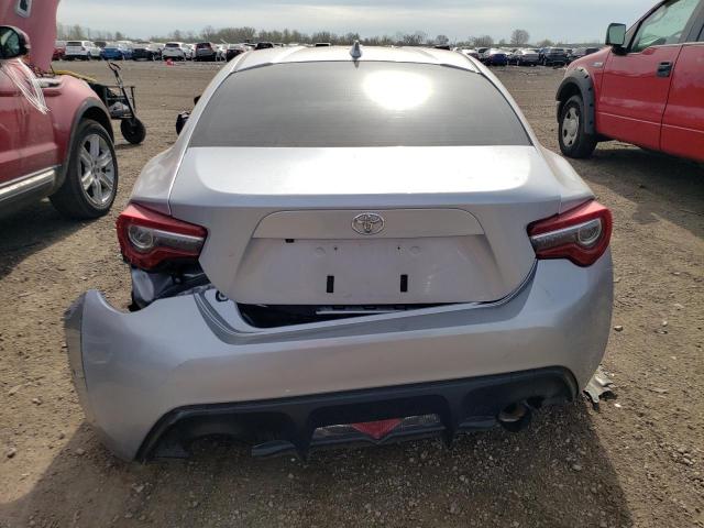 JF1ZNAA14H8710687 - 2017 TOYOTA 86 BASE SILVER photo 6