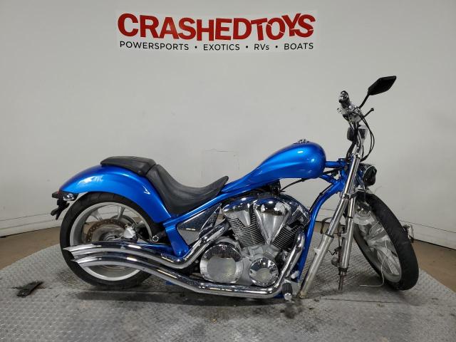 JH2SC6107AK000320 - 2010 HONDA VT1300 CX BLUE photo 1