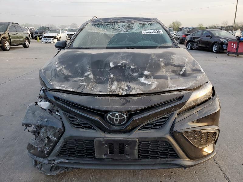 4T1G11AK7PU796522 - 2023 TOYOTA CAMRY SE NIGHT SHADE BLACK photo 5