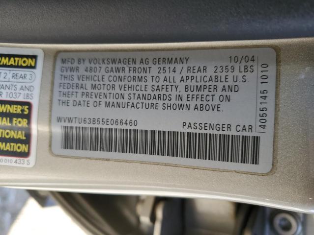 WVWTU63B55E066460 - 2005 VOLKSWAGEN PASSAT GLX 4MOTION 金色 照片 13