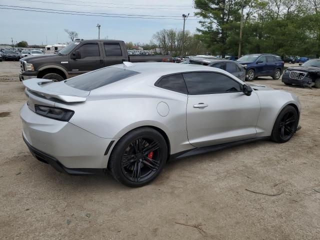 1G1FJ1R67J0175599 - 2018 CHEVROLET CAMARO ZL1 银色 照片 3