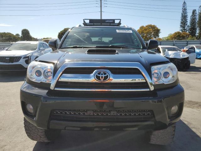 JTEZU14R768042634 - 2006 TOYOTA 4RUNNER SR5 BLACK photo 5