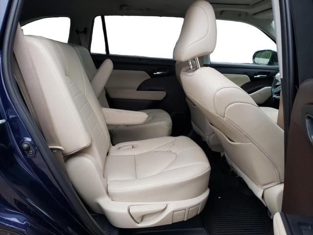 5TDHZRBH6MS536745 - 2021 TOYOTA HIGHLANDER XLE BLUE photo 11