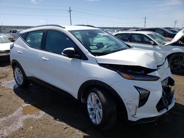 1G1FY6S03P4130076 - 2023 CHEVROLET BOLT EUV LT WHITE photo 4