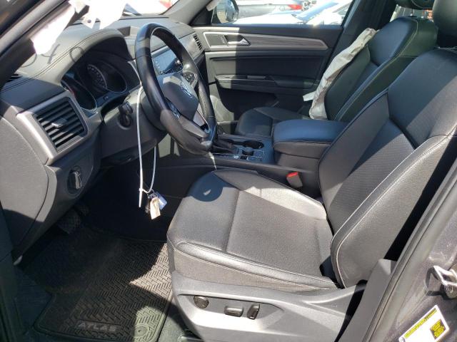 1V26C2CA5LC206935 - 2020 VOLKSWAGEN ATLAS CROS SE Серый фото 7