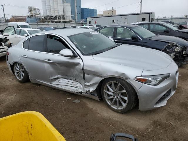 ZARFAEDN0H7532741 - 2017 ALFA ROMEO GIULIA Q4 SILVER photo 4