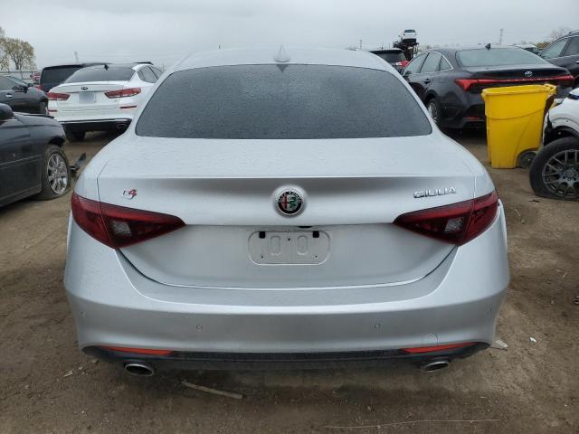 ZARFAEDN0H7532741 - 2017 ALFA ROMEO GIULIA Q4 SILVER photo 6