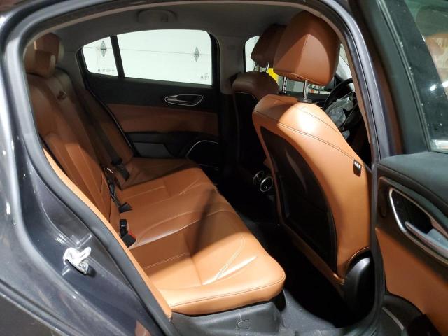 ZARFAEDN2J7587732 - 2018 ALFA ROMEO GIULIA Q4 石墨色 照片 10