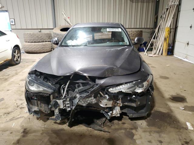 ZARFAEDN2J7587732 - 2018 ALFA ROMEO GIULIA Q4 石墨色 照片 5