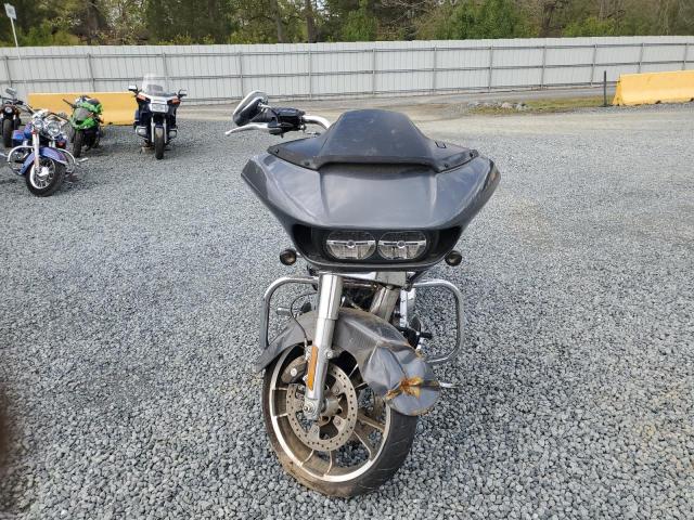 1HD1KHC18MB663732 - 2021 HARLEY-DAVIDSON FLTRX 银色 照片 2